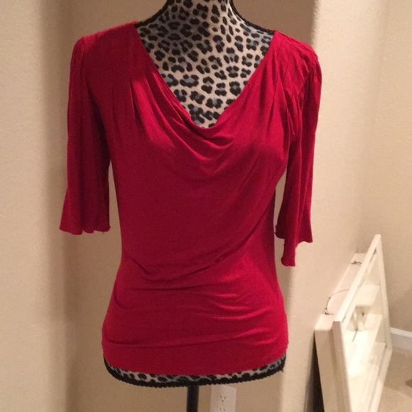 Red top. - Picture 1 of 2